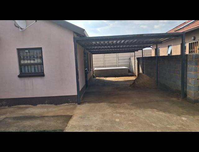 3 BEDROOM HOUSE FOR SALE IN WINDMILL PARK EXT